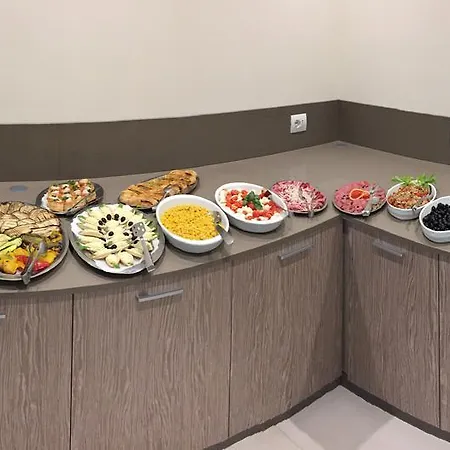 Ξενοδοχείο Montreal 3*