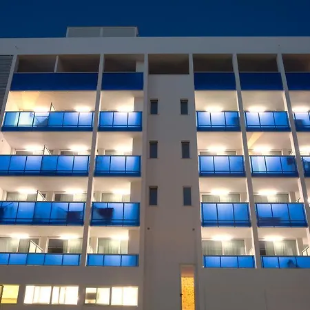 Hotel Montreal 3*