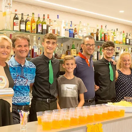 Montreal 3* Μπιμπιόνε