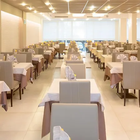 Montreal Hotel 3*